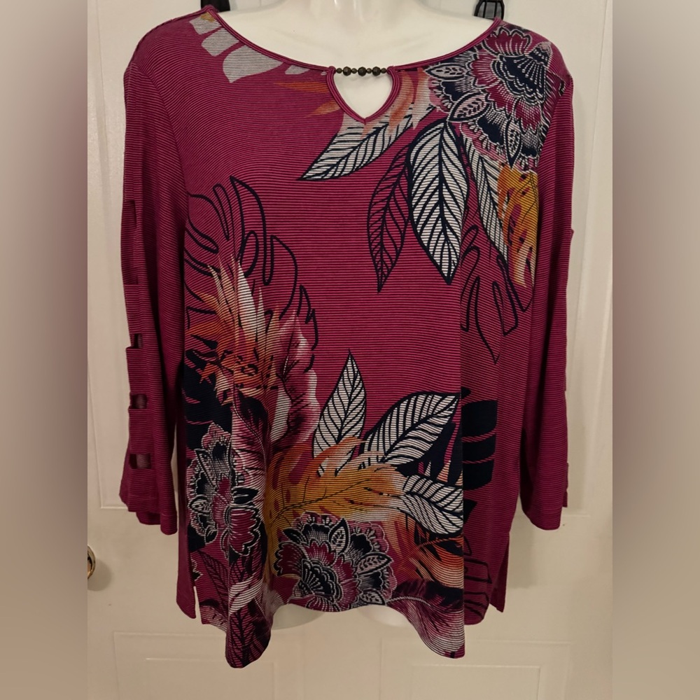 Alfred Dunner Petite Fuchsia Floral Top VGUC 😊😊
